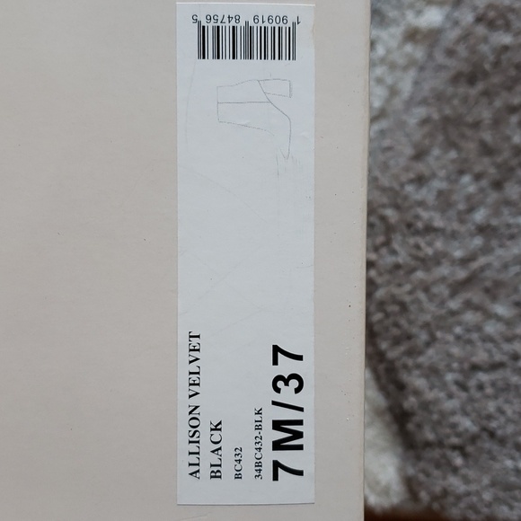 BCBG Ankle Black Velvet Boots - Picture 10 of 10